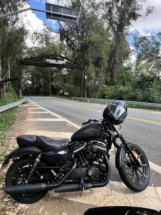 HARLEY-DAVIDSON SPORTSTER XL 883N IRON 